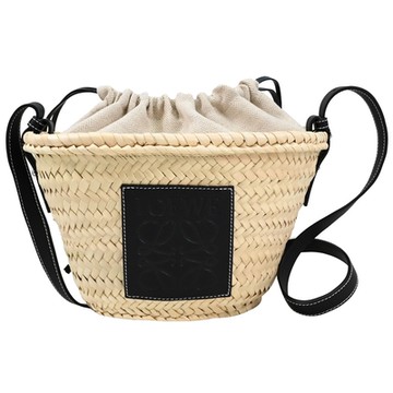 LOEWE 羅威 Drawstring bucket 經典烙印LOGO時尚草編束口斜背包(卡其/黑)