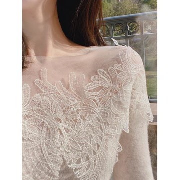 FAN 2022 終于等到春暖花開 小仙女的羊絨蕾絲拼接露肩毛衣