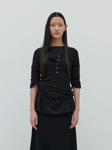 Deep Line Henry Neck T-shirts [Black]