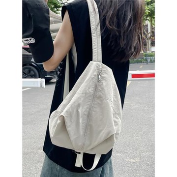 韓版小眾雙肩包女2024新款簡約文藝小背包設計感健身包短途旅行包