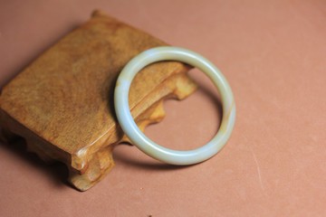 【黃蠟石手鐲】53圈口   天然玉石 亞光手環 圓條手鐲