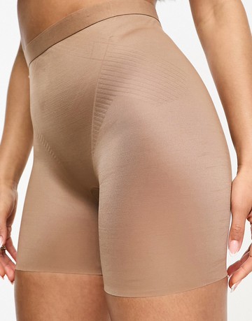 Spanx Thinstincts 2.0 contouring girlshort in cafe au lait-Neutral