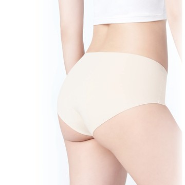 【完美無痕】輕薄抗菌無痕內褲-中腰 - M / 奶油白