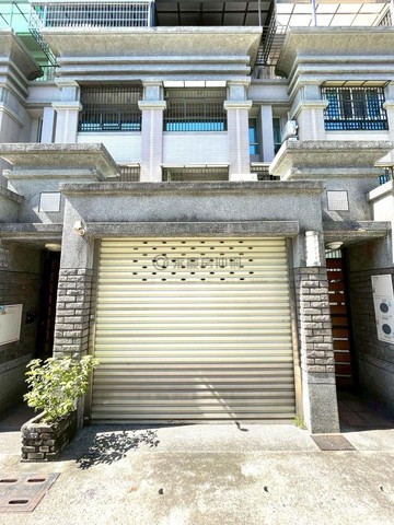 【優秀賞】國立中山大學仁武校區|稀有優質車庫別墅｜高雄市仁武區文達一街