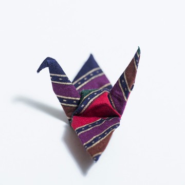 \鶴立獨行/ 摺紙別針_紫紅金