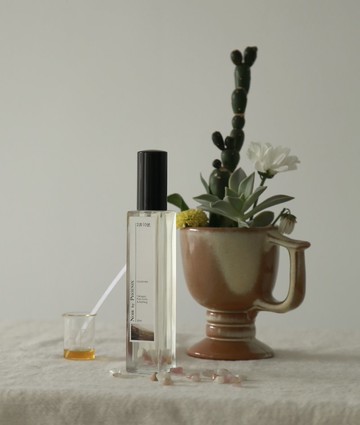 2弄10號撫慰低潮精油水晶噴霧50ml 龍艾 秘魯聖木 肉豆蔻