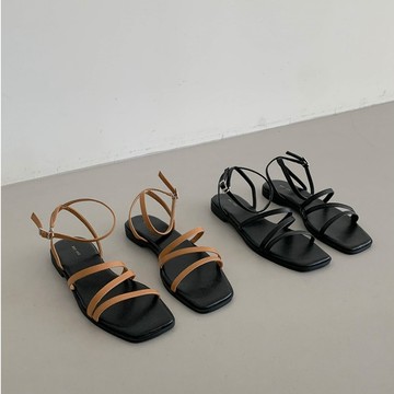 【現貨】 2cm✨新品🍑！｜正韓空運🇰🇷 ｜韓國 細帶 繞踝 方頭 平底 涼鞋。14378 B
