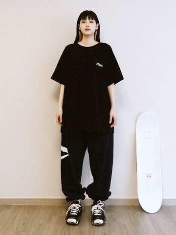 Graffiti Logo T-Shirt (Black)