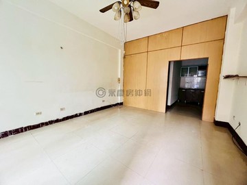 獨家稀有釋出！鳳山過埤國小旁透天美屋｜8米路｜高雄市鳳山區過仁街