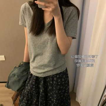 【純棉夏季韓版短袖T恤女】寬鬆 V領 休閒 港風 復古 上衣 學生 百搭 淺灰 潮流 短袖上衣 上衣短袖