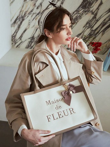 【WEB限定】配色滾邊品牌刺繡方型手提包(08000217700) - Maison de FLEUR