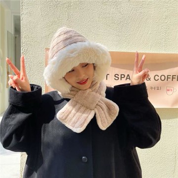 UncleYao姚叔叔/冬日初戀感~保暖防寒毛毛領帽子圍脖二合一雷鋒帽