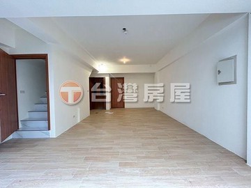 森林公園全新電梯別墅 ｜桃園市中壢區龍岡路三段