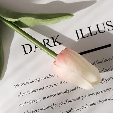 沐慕家居 仿真鬱金香花 塑膠材質 35cm長  淺粉色  20件