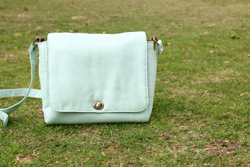 Chez。城市系列   郵差背背 - 薄荷糖綠