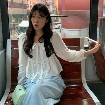 ˏˋ 𝐻𝑒𝑦 𝑆𝑝𝑟𝑖𝑛𝑔 - ̗̀ 🌷⛅️ ̖́‎韩国chic法式气质温柔甜美蝴蝶结系带泡泡袖衬衫
