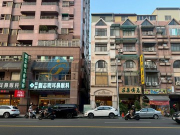 店面017-一心民權正路上│邊間五樓金透店｜高雄市前鎮區一心一路