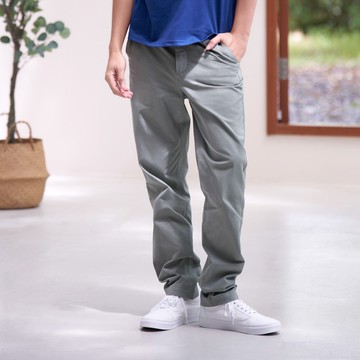 男版卡其褲∣直筒修身經典3色。外挺內軟透氣好穿。中腰半鬆緊