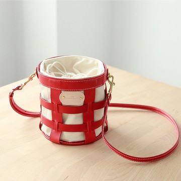 【帆布遇上皮革】2 Ways 手工植鞣皮革編織背包桶包女士熱情紅