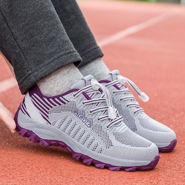 老人鞋女官方春夏季媽媽鞋網面透氣軟底防滑中老年休閑鞋男