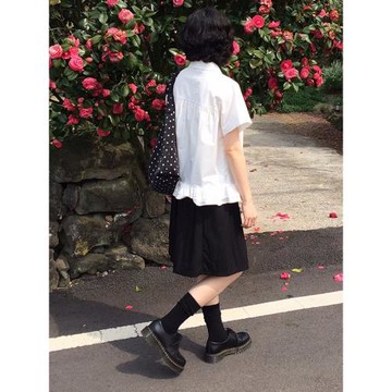 豬歐尼 韓國ins夏季減齡娃娃領荷葉邊下擺短袖襯衫系帶半身裙套裝