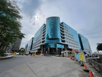 近捷運先嗇宮站約350公尺步行約5分鐘、湯城廠辦｜新北市三重區重新路五段