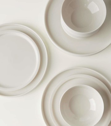 Serax Dune 12-piece dinner set by Kelly Wearstler