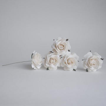 紙花，桌飾，20朵桑葚玫瑰，尺寸4.5公分，白色