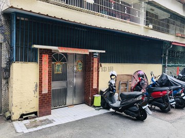 大寮捷運站稀有低總價大坪數公寓1樓｜高雄市大寮區明德路