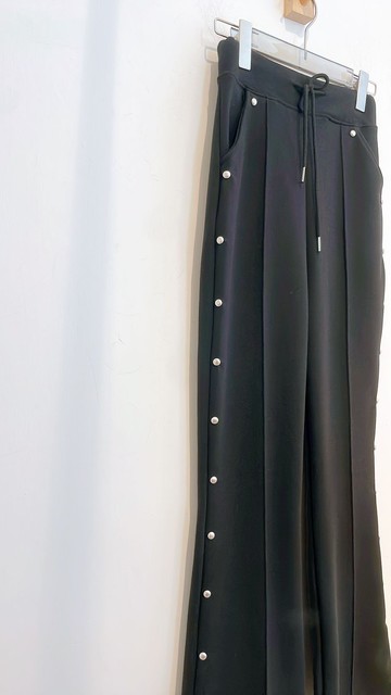 2025fw  黑色有款貼身小喇叭褲