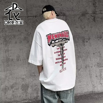 最後出清▼DR更衣室- 短袖上衣 美式街頭風個性短T 男生衣服 五分袖 圓領 T恤 大尺碼5XL【NL623498】