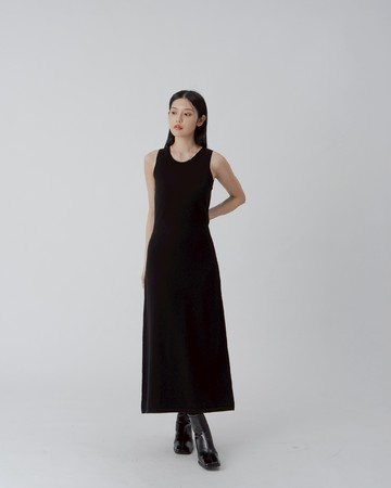 簡約削肩設計合身針織長洋裝 S/M