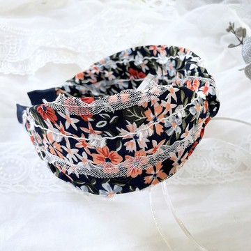 扭結髮箍/ 丈青 刺繡碎花 寬版頭箍 髮帶式髮窟 髮哭 頭飾 髮飾