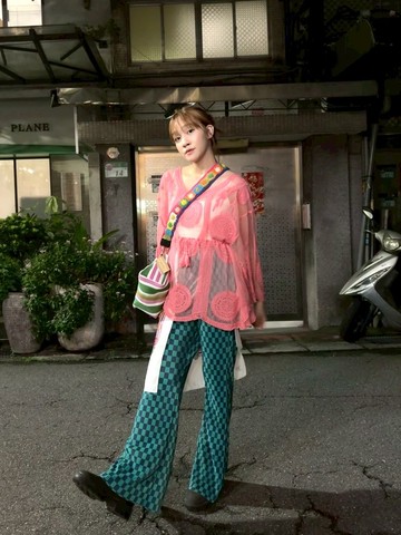 【熱門預購】刺繡蕾絲上衣 (3色) CKO-5202