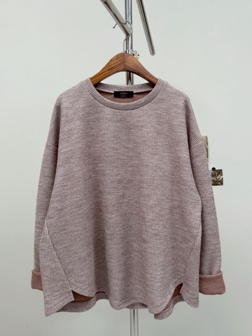 斜剪接設計低調有層次★坑條針織棉上衣