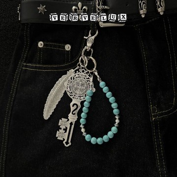 两件9.9折🔥臺灣出貨🔥可開發票✅艾恩沃斯小衆原創高級感串珠鑰匙扣掛飾ins風男女情侶包掛件