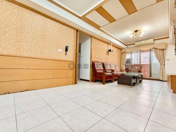 文山特區優森學漂亮優質電梯三房｜高雄市鳳山區文中街