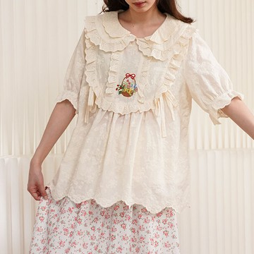 重工刺綉蕾絲花邊領上衣121310C