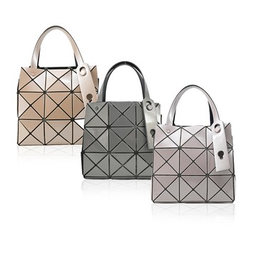 ISSEY MIYAKE 三宅一生 BAOBAO CARAT 3X3迷你手提包-(任選)