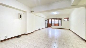 ❤親友獨家❤仁愛路華廈四房車位❤頂溪捷運站｜新北市永和區仁愛路