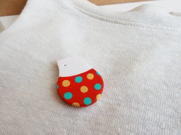 水滴Aha胸針 (白)