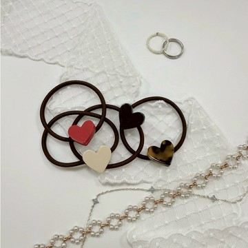 【SKART現貨4色新品】質感立體愛心皮筋髮圈🔥髮飾 髮圈 時尚配件 女生配件 造型髮圈 配件 馬尾包頭髮繩 造型髮圈