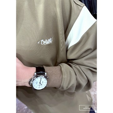 『老爺有喜』重磅B刺繡拼接大學T-咖(NOF2309B5533)