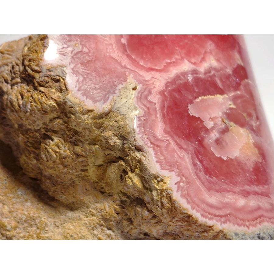 アルゼンチン産ロードクロサイト(インカローズ) Rhodochrosite 92x87x71mm 831g 天然石 菱マンガン鉱 パワーストーン ヒーリング 恋愛