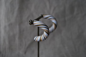 niji 耳針  白色 象牙白 金色