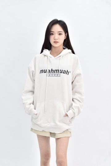 (S) muah muah 連帽白色長袖上衣