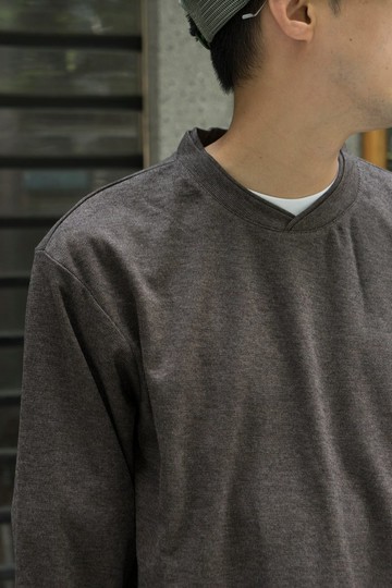 T-Shirts 雙層領設計 秋冬疊穿單品 超舒適軟糯長袖 T 恤百搭打底衫