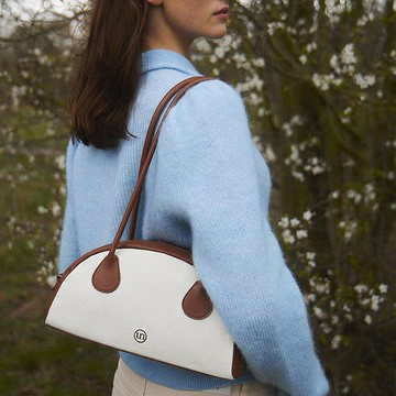 韓國製自家品牌Untidy Half Moon Bag