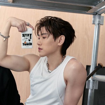 CHRISCHIU MOMO醬喝果汁雙線快充10000mAh行動電源