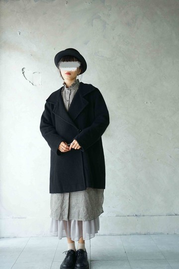 尋寶古著-日本製質感安哥拉兔毛呢黑色單釦大衣